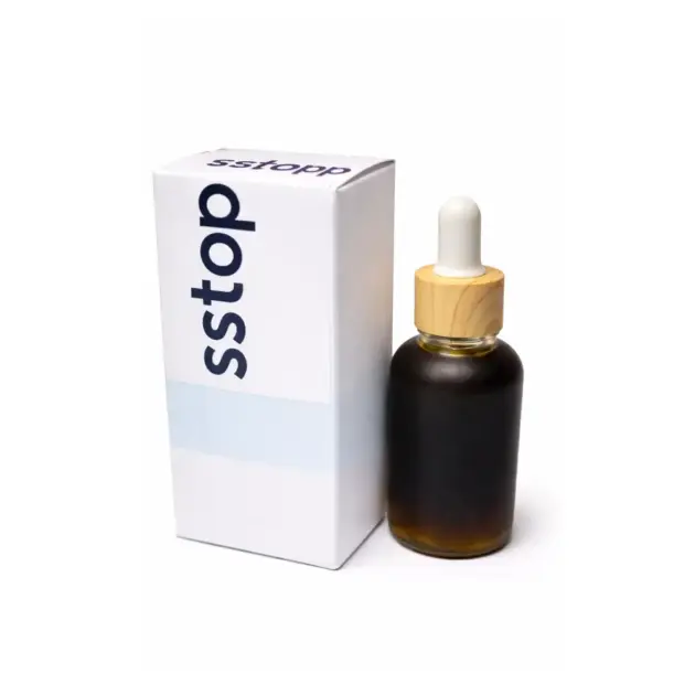 Sérum facial antioxidante con aceite de brotes y extracto de hoja de encina